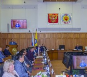 Спикер Парламента Калмыкии А. Козачко провел встречу с депутатами шестого созыва