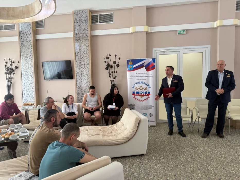 Депутаты астраханского парламента навестили участников СВО в реабилитационном центре под Астраханью