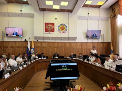 Спикер Народного Хурала Калмыкии Артем Михайлов: «Бюджет сложный, но социалка закрыта полностью»