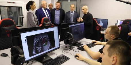 Спикер кубанского парламента Юрий Бурлачко оценил разработки центра биомедицины КубГМУ