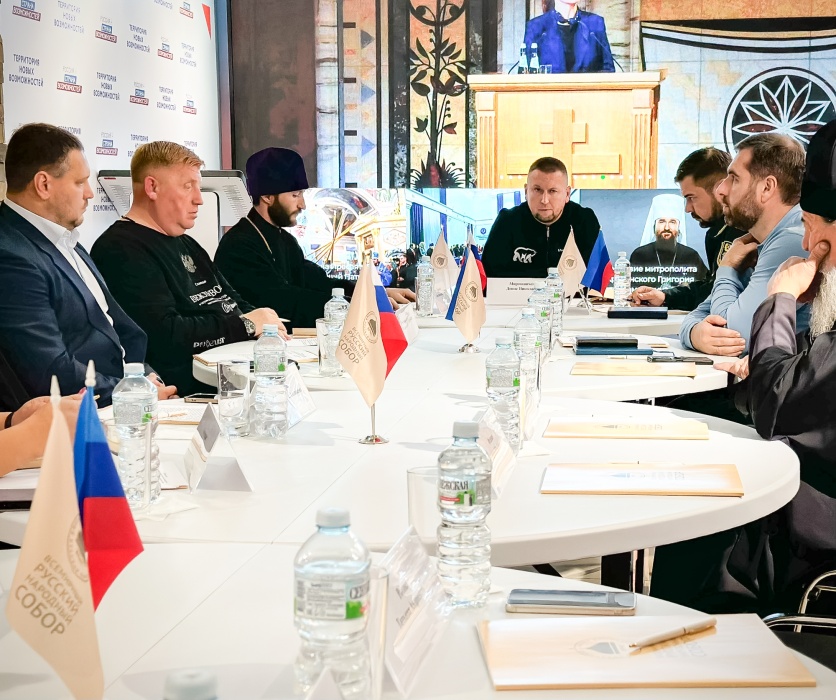 «Не просто заседания, а конкретный результат»: Мирошниченко задал курс работе ВРНС в ЛНР