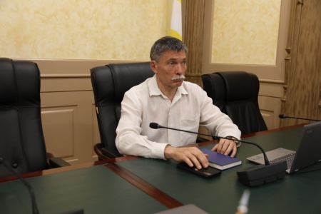 Ставропольская Дума держит на контроле капремонт школ и бесперебойную работу коммунальных служб