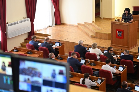 Парламент Дона инициирует программу правовой поддержки родителей, стремящихся вернуть детей