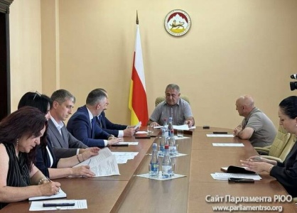 В законе о страховых взносах Южной Осетии устраняют техническую опечатку