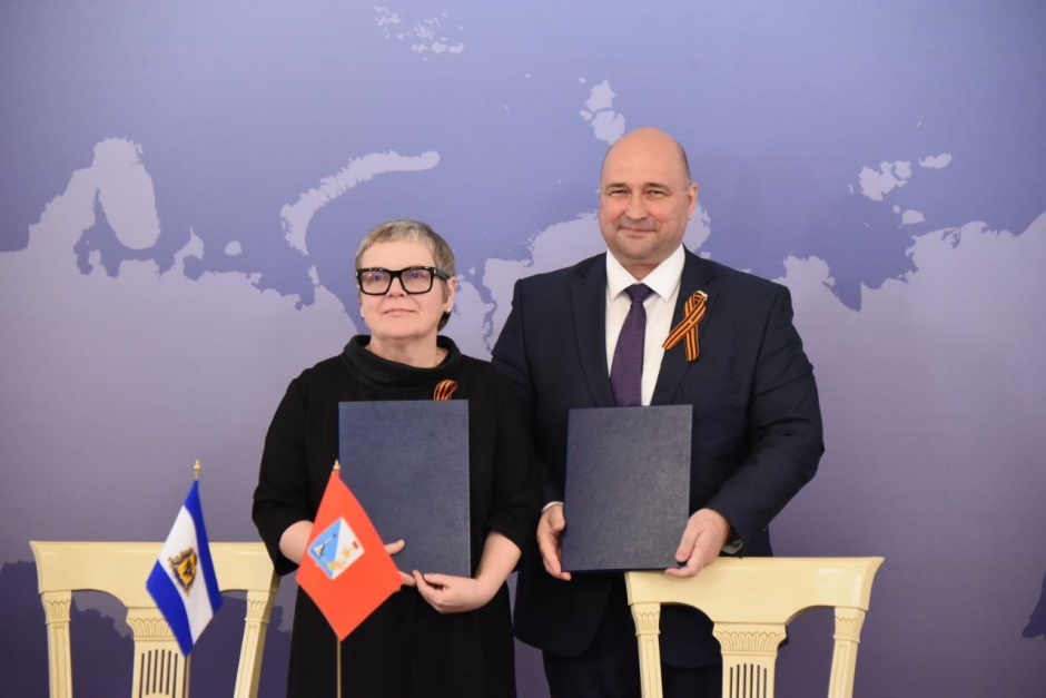 Спикер ЮРПА поздравляет с Днем рождения Председателя Херсонской областной Думы Томилину Татьяну Юрьевну