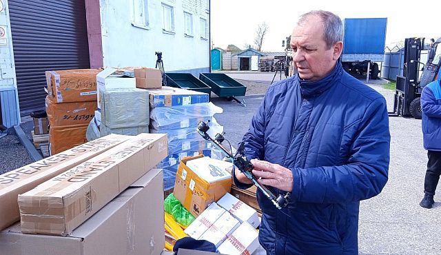 Волгоградские парламентарии приняли участие в отправке беспилотников и средств связи в зону СВО