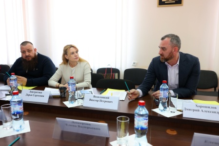 Сенатор Лантратова и Народный Совет ЛНР ищут решение проблемы с обеспечением углем шахтеров-пенсионеров